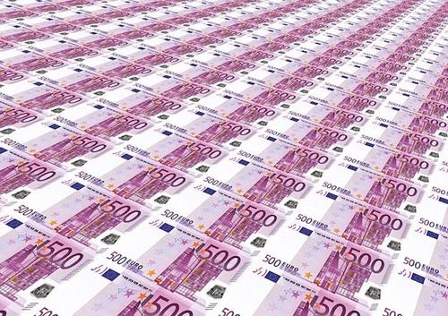 Французский министр Помпили заявила, что платить за газ можно в евро, которые будут переводиться в рубли