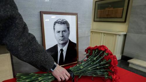 Госдума сообщила: отпевание Жириновского пройдет в храме Христа Спасителя, похороны на Новодевичьем кладбище
