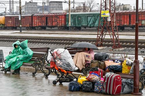 Число погибших в результате удара по железнодорожному вокзалу Краматорска увеличилось до 50