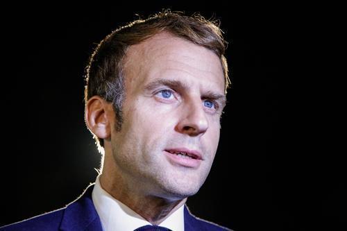 Макрон лидирует в первом туре выборов президента Франции после подсчета 97 процентов протоколов