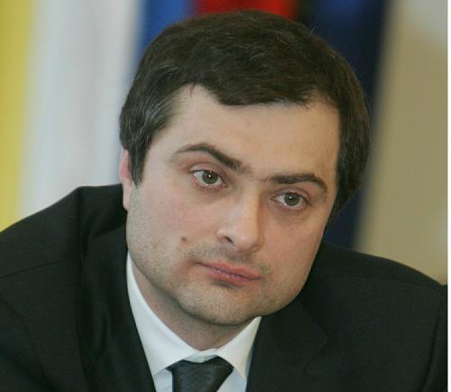 Песков: в Кремле не располагают информацией о домашнем аресте бывшего помощника президента Владислава Суркова