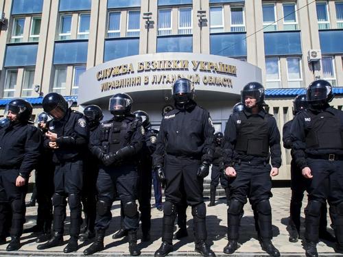 «Защитники Украины» из СБУ бегут из освобождаемых армиями РФ и ЛДНР городов первыми