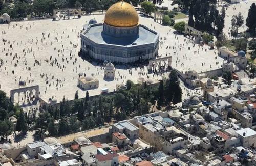 На Храмовой горе в Иерусалиме с утра бушуют беспорядки