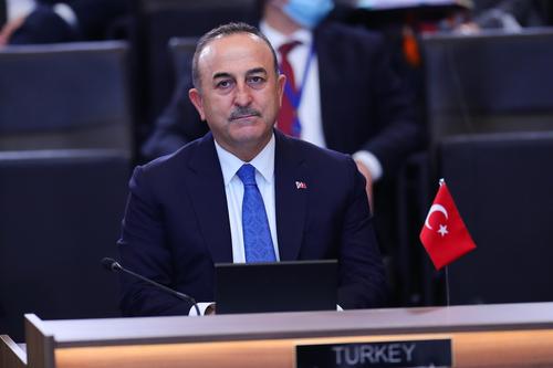 Глава турецкого МИД Чавушоглу заявил, что Анкара закрыла небо для российских самолетов, направляющихся в Сирию