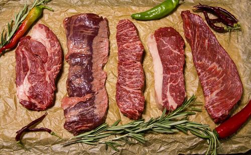 Эксперт Сяо Ян по питанию назвала три способа качественной разморозки мяса