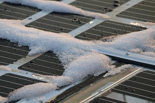 Всепогодные солнечные батареи создали в лаборатории института «МИСиС»