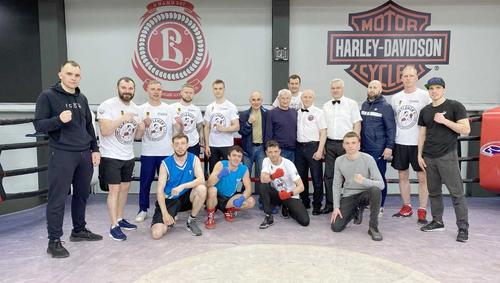 В Иркутске прошли спарринг-поединки лиги любительского бокса «Джентльмены»