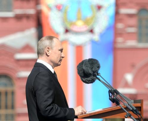 Владимир Путин выступит на параде Победы 9 Мая