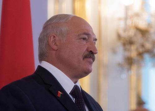 Александр Лукашенко поздравил граждан Белоруссии с Днем Победы