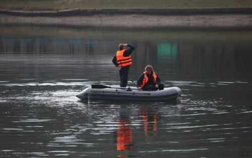 Спасатели МЧС продолжают поиски подростка на реке Силинка в Хабаровском крае