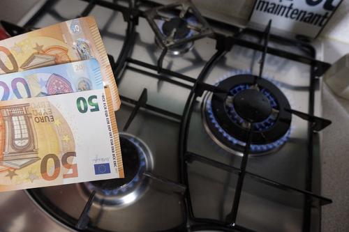 Банк Италии спрогнозировал рецессию в стране в случае полного отказа от поставок российского газа 