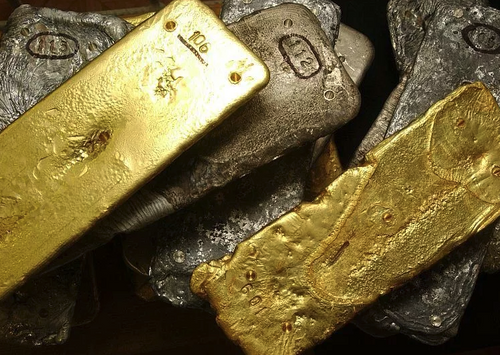 Житель Хабаровского края пытался продать золотые слитки на более 7 млн руб.