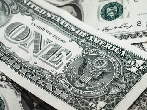 Экономист Подлевских предположил подорожание доллара  