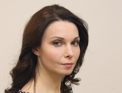 Актриса Александра Урсуляк призналась, что всегда боится «подвести фамилию»