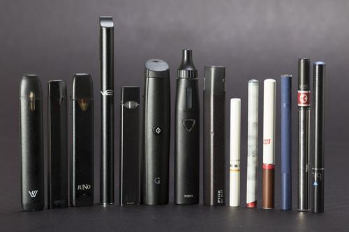 Нарколог Холдин рассказал об опасности электронных сигарет