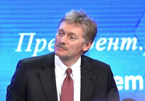 Песков заявил, что Россия не планирует «закрывать окно в Европу»