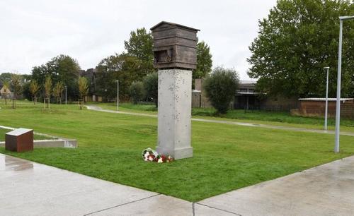 В Бельгии демонтировали памятник латышским легионерам СС и отправили его на склад