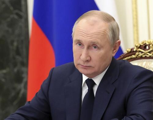 Песков заявил, что прямая линия с Путиным состоится после ПМЭФ