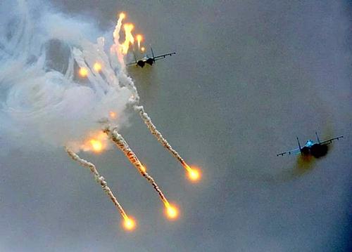 Конашенков: авиацией РФ уничтожено более 350 националистов, 26 единиц военной техники и другие цели