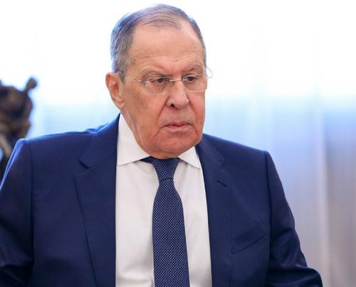 Чиновник МИД РФ об отмене визита Лаврова в Сербию: «способностью к телепортации наша дипломатия еще не овладела»