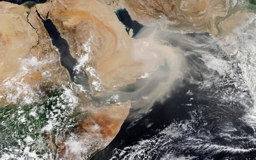 НАСА: в настоящее время ученые не знают, оказывает ли пустынная пыль кумулятивный нагрев или охлаждающий эффект на планету