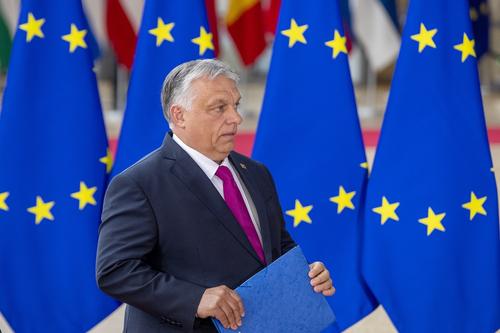 Орбан заявил, что венгерское правительство — практически единственное в Европе выступает за финансирование мира, а не войны