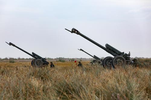 Минобороны России: ракетные войска и артиллерия уничтожили более 300 украинских националистов