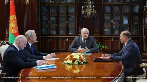 Лукашенко заявил, что КГБ Белоруссии из-за «гибридной войны» нужно добавить функций или усилить уже существующие