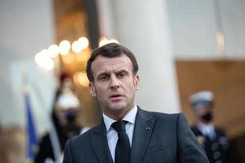 Представитель французского правительства Грегуар заявила, что Макрон еще не утвердил дату посещения Киева