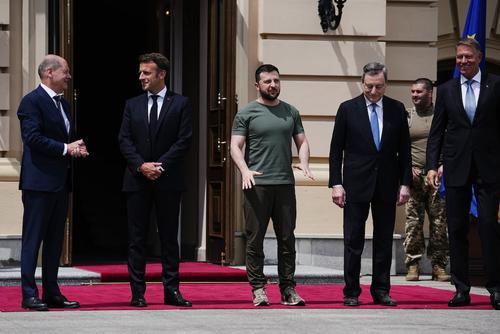 Макрон, Шольц, Драги и Йоханнис проводят встречу с Зеленским в Киеве