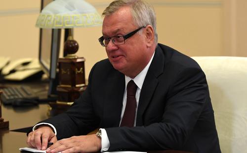 Глава ВТБ Костин предложил ограничить в России работу иностранных банков