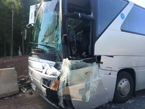 Автобус с челябинцами, возвращавшимися из Казани, попал в ДТП