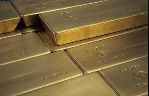 Bloomberg: Швейцария впервые после начала спецоперации импортировала золото из России