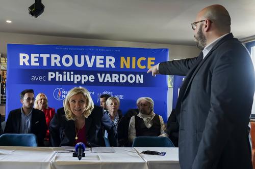 Марин Ле Пен стала главой фракции партии «Национальное объединение»