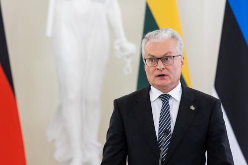 Президент Литвы Науседа не готов идти на уступки в вопросе калининградского транзита 