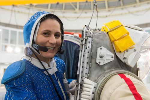 Россиянка Анна Кикина отправляется в США для подготовки к космическому полету на корабле Crew Dragon