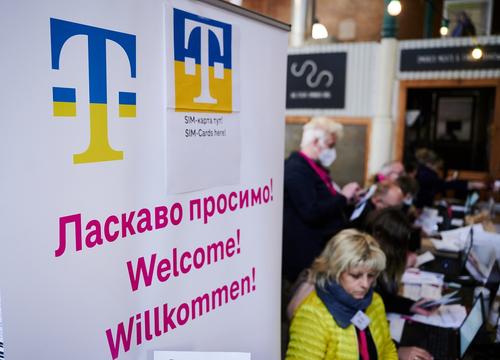 Жители британского Рединга, приютившие украинских беженцев, просят их подыскать другое жилье: «это продолжается слишком долго»