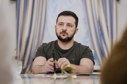 Зеленский заявил, что у Украины и Сирии не будет «никаких отношений» после признания Дамаском ДНР и ЛНР