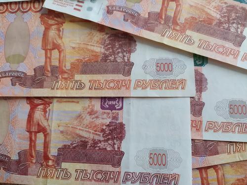 «Известия» сообщают, что россиянам спишут более трех миллиардов рублей долгов в рамках процедуры внесудебного банкротства