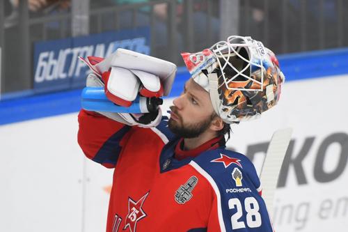 «Спорт-Экспресс»: голкипера сборной России по хоккею Федотова задержали в Санкт-Петербурге 