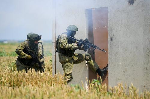 Офицер ЛНР Марочко: союзные силы заняли все стратегические высоты вокруг Лисичанска, город полностью блокирован