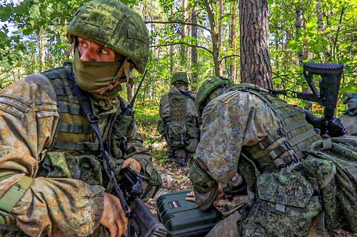 Помощник главы МВД ЛНР Киселев: войска России наступают на Северск в Донбассе сразу с двух направлений