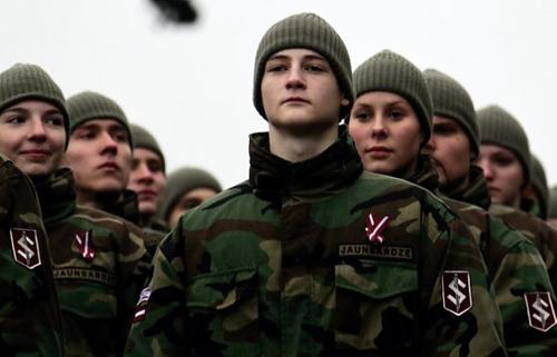 Министерство обороны Латвии предлагает ввести всеобщую воинскую повинность