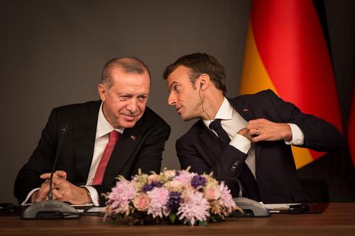 Эрдоган и Макрон обсудили экспорт украинского зерна