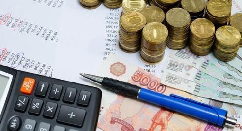 Росстат: российские зарплаты в реальном выражении к маю упали на 6,1% 