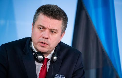 Глава МИД Эстонии Рейнсалу предложит ЕС включить в восьмой пакет санкций запрет на въезд россиян в страны Евросоюза