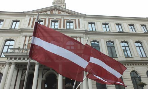 В латвийскую армию хотят призывать людей с двойным гражданством