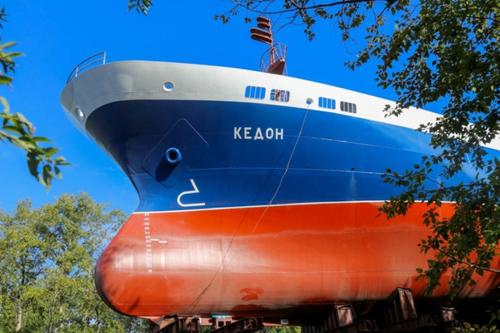 На Хабаровском судостроительном заводе спустили на воду новое судно «Кедон»