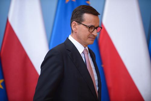 Премьер Польши Моравецкий: в нынешней ситуации страны-члены ЕС должны поддерживать диалог и находить компромиссы