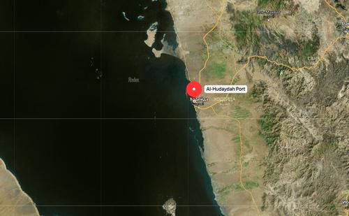 ООН поднял тревогу по поводу заброшенного нефтяного танкера в Красном море